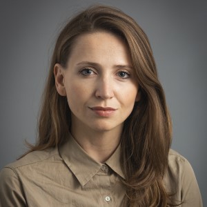 Yuliia Olenska headshot